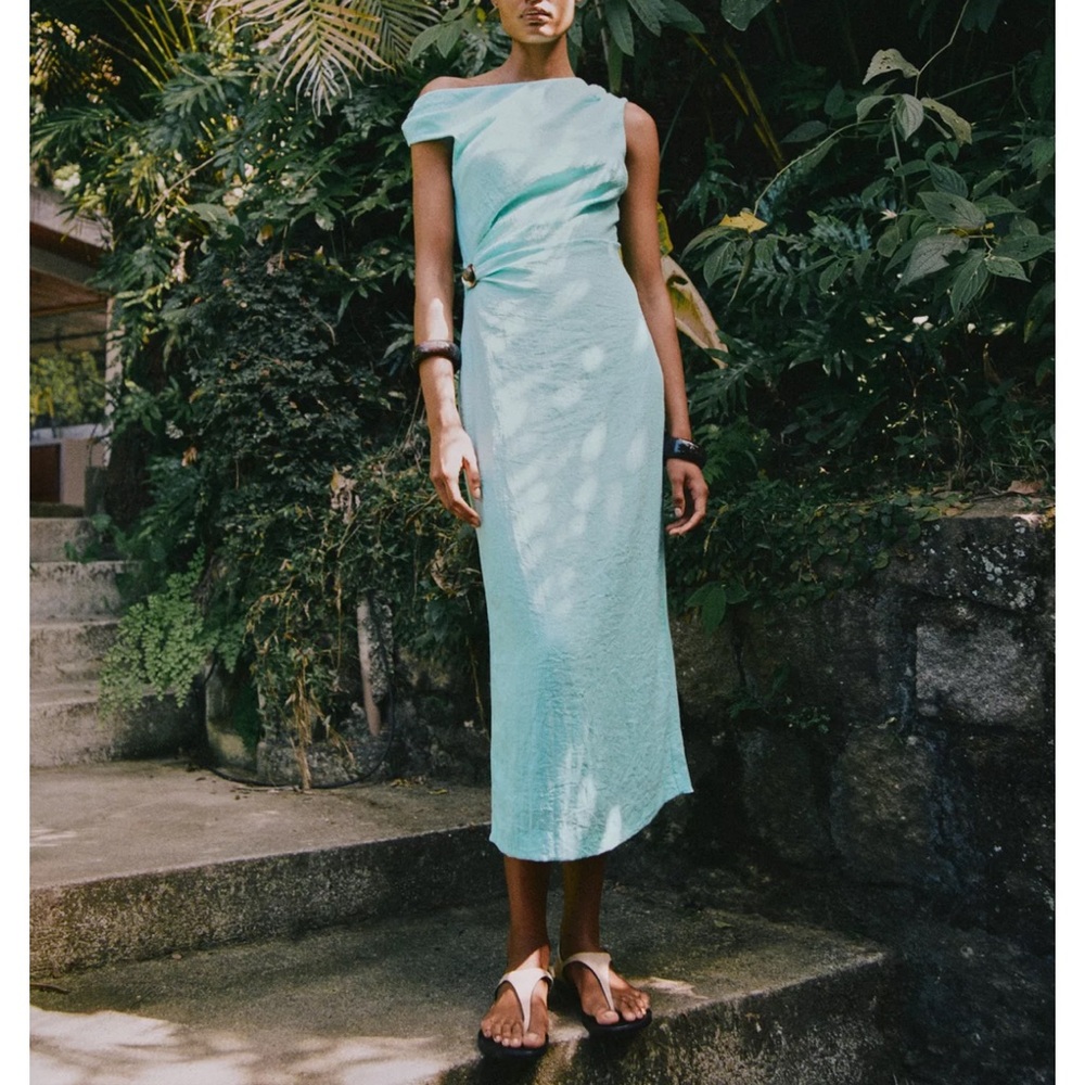 Zara Elegant One-Shoulder Blue ASYMMETRIC LINEN MIDI DRESS WITH APPLIQUÉ